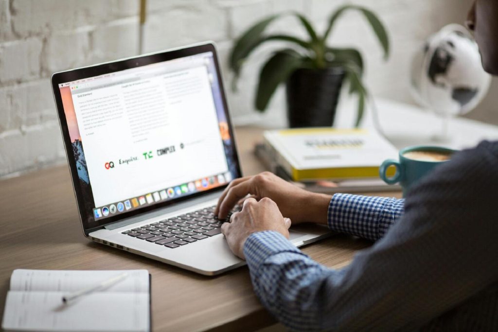 Tổng quan về thông báo và đăng ký website thương mại điện tử tại Việt Nam